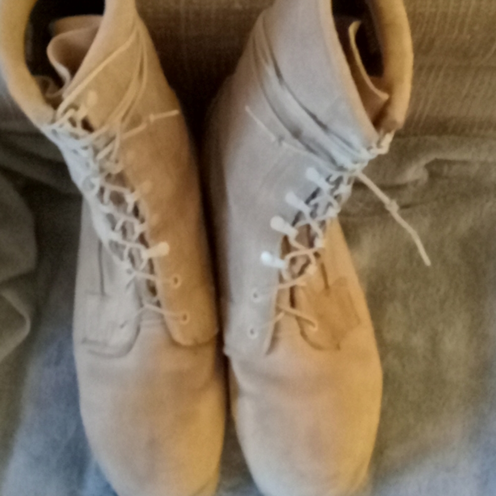 Gortex Belleville combat intermediate boots 10 1/2 W
